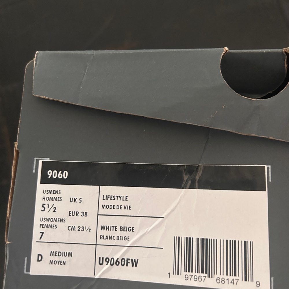 New Balance Beige & White Mode De Vie size 7 - Picture 3 of 3